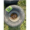 Image 3 : Tires
