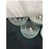 Image 2 : Glass Mixing Bowls and Measuring Cups