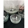 Image 3 : Glass Mixing Bowls and Measuring Cups