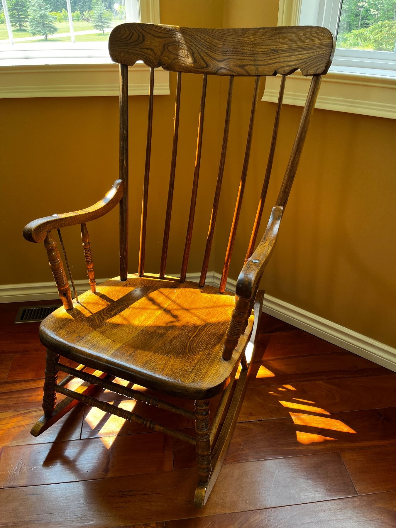 Wooden Rocking Chair - Sunrise Estate Services Ltd