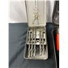 Image 8 : Vanity Tools Lot