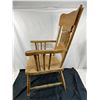 Image 2 : Vintage Wooden Chair