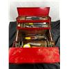 Image 1 : Toolbox with Content