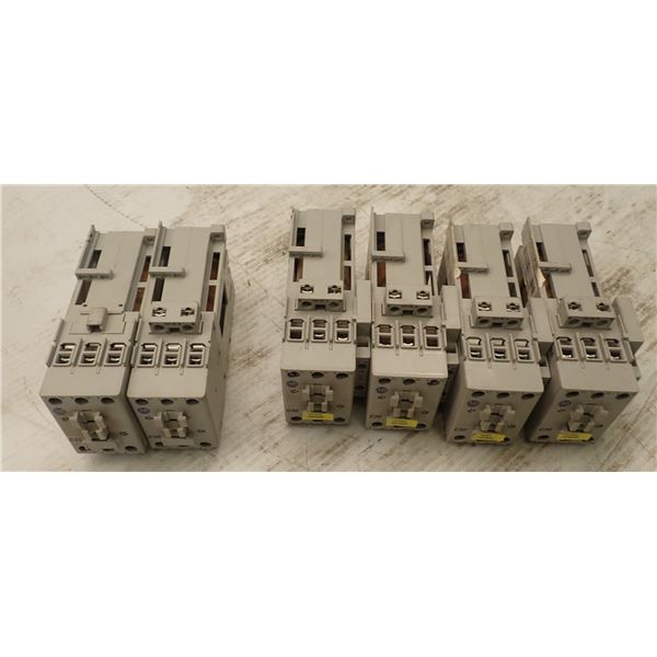 Lot of (6) Allen-Bradley Contactors 24VDC