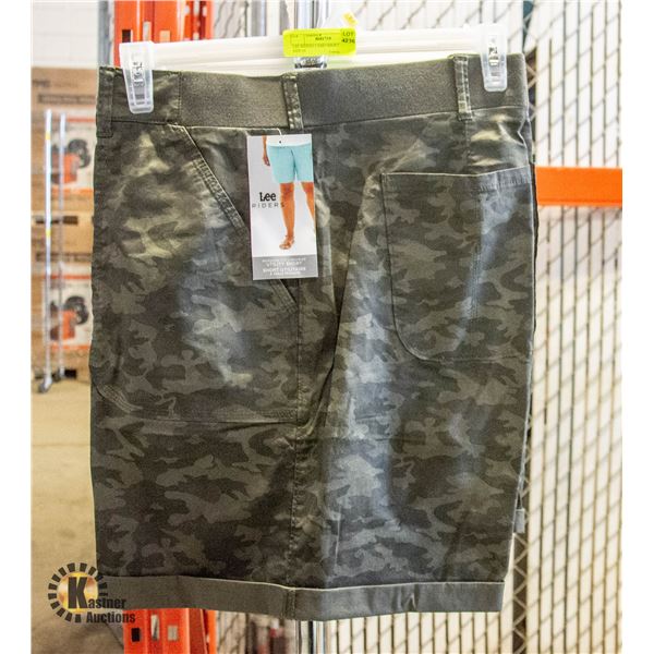 LEE RIDERS CAMO SHORTS SET OF 2 SIZE 24