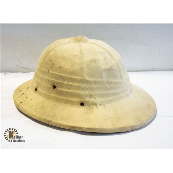 VINTAGE E H SHUTTLEWORTH PITH HELMET