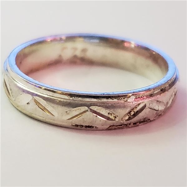 JP948-165 SILVER RING SIZE 7.5