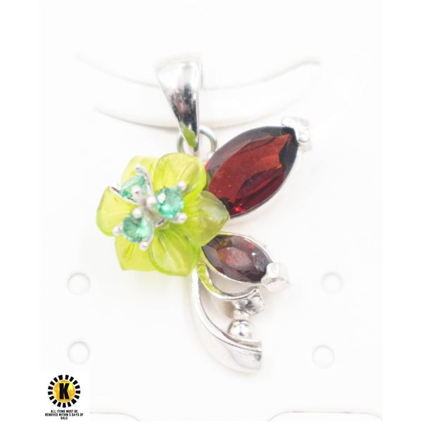 #109-GREEN QUARTZ &NGARNET PENDANT