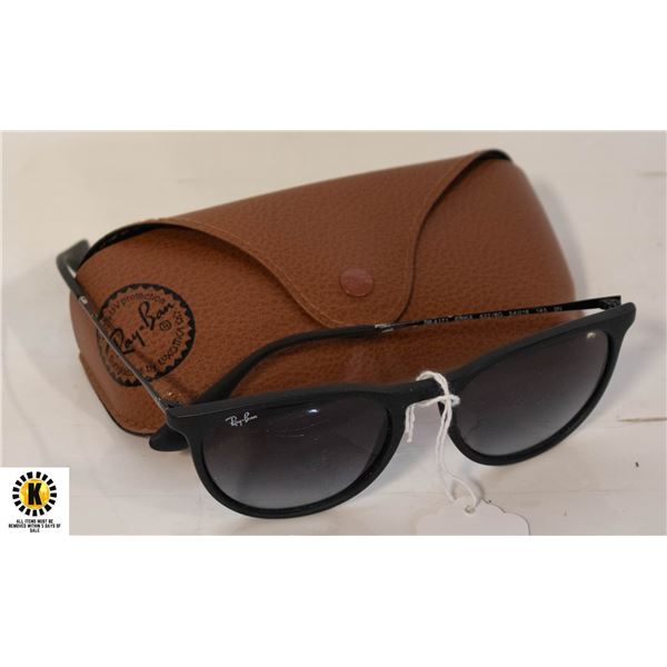 PAIR OF RAY-BAN SUNGLASSES IN CASE