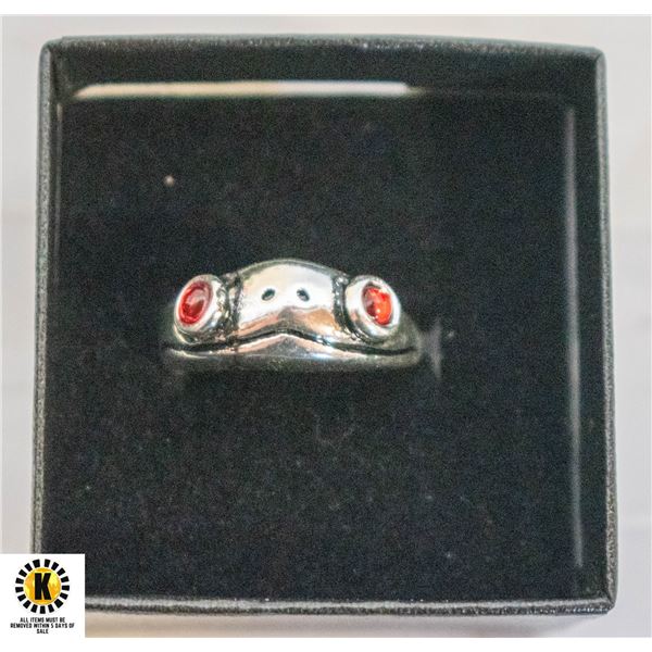 .925 SILVER STAMPED FROG RING