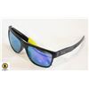 Image 1 : PAIR OF POLARIZED OAKLEY SUNGLASSES