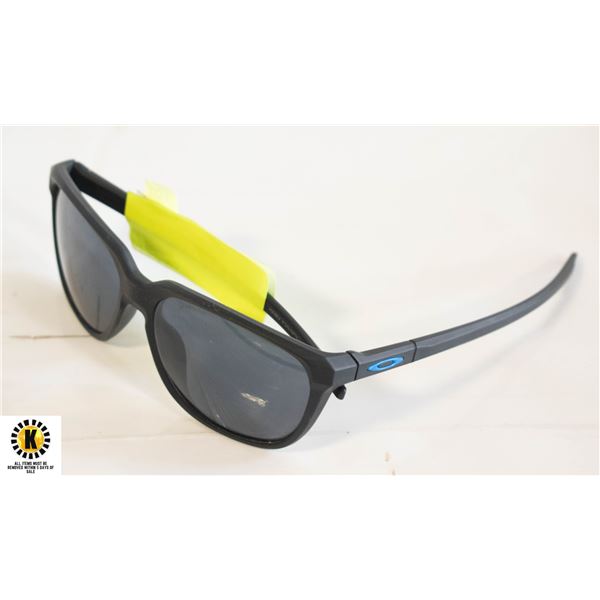 PAIR OF OAKLEY SUNGLASSES