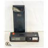 Image 1 : VINTAGE ELECTRIC FLASH CAMERA
