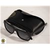 Image 1 : PAIR OF RAY-BAN P SUNGLASSES IN CASE