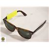 Image 1 : PAIR OF RAY BAN SUNGLASSES