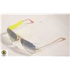 Image 1 : PAIR OF RAY BAN SUNGLASSES