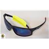 Image 1 : PAIR OF REEBOK SUNGLASSES