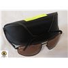 Image 1 : PAIR OF SERENGETI SUNGLASSES IN LEATHER CASE