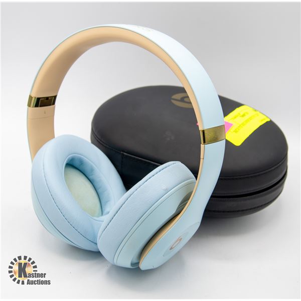 BEATS HEAPHONES IN CASE