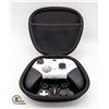 Image 1 : XBOX ELITE CONTROLLER W. ACCESSORIES; FLASHES RED
