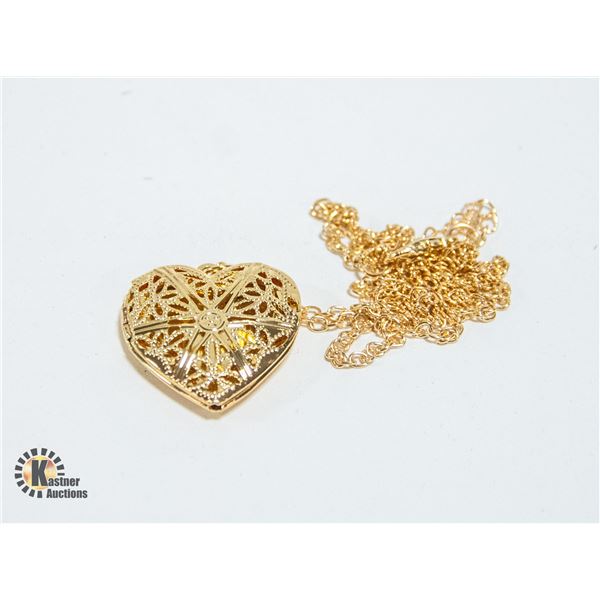 NEW GOLD PLATED HEART LOCKET