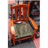 Image 1 : ANTIQUE CHILDREN'S ROCKING CHAIR