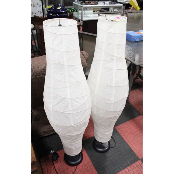2 FLOOR LAMPS