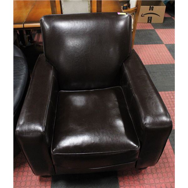BROWN LEATHER LOUNGE CHAIR 34" X 34" X 34"