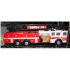 Image 1 : EXTRA LARGE FIRE TRUCK,LIGHTS,SIRENS,31 IN