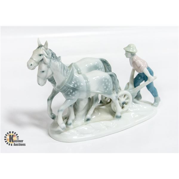 VINTAGE GEROLD PORCELAIN FIGURINE