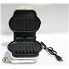 Image 2 : GEORGE FOREMAN GRILLING MACHINE PANINI SIZED