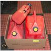 Image 1 : 3 GASOLINE JUGS
