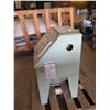 Image 3 : (R) Econoline Abrasive Blast Hopper Cabinet 19"W