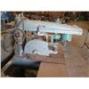 Image 2 : (R) DeWalt GWI Radial Arm Saw