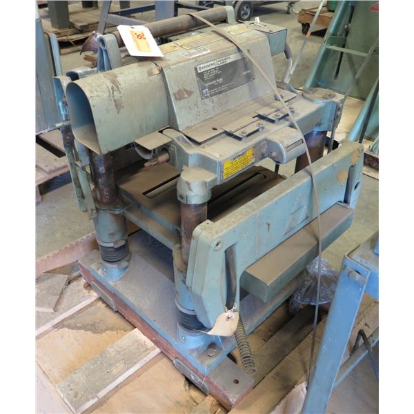 (R) Hitachi Thickness Planer 115V