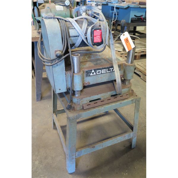 (R) Delta Continuous Planer on Stand