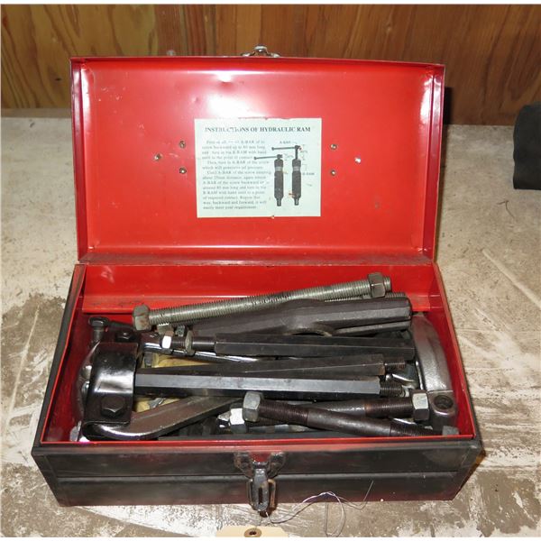 (RS) Hydraulic Ram w/ Accessories in Metal Box