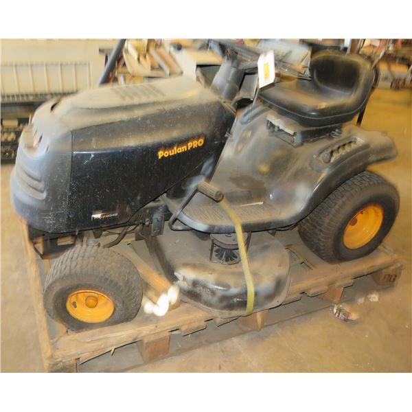 (CR) Poulan Pro Riding Mower