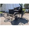 Image 2 : Collector horse carriage