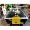 Image 3 : DYNAMO STINGER AIR HOCKEY TABLE WITH ACCESSORIES & AUTOMATIC SCORING WITH LCD.