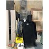 Image 1 : LARGE LOT OF METRO RACKING AND MISCELLANEOUS DISPLAY RACKING