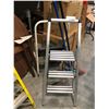 Image 1 : 2 STEP LADDERS, MOPS & BROOM