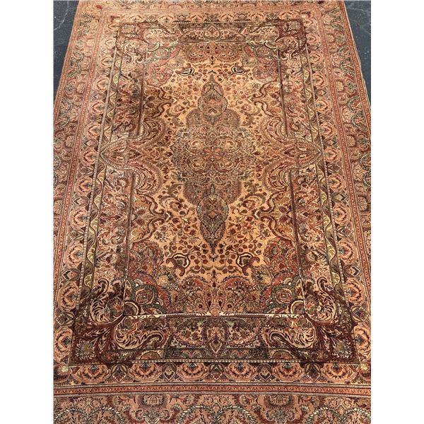 ARAS Fine Handmade Silk/Wool Rug