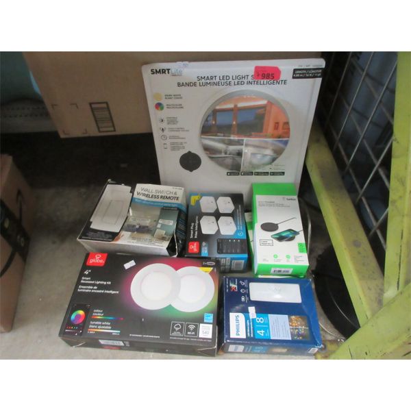 7 Piece Lot of Lighting & Electronics