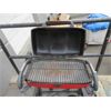 Image 2 : BBQ Grill & 4 Cast Iron Pans