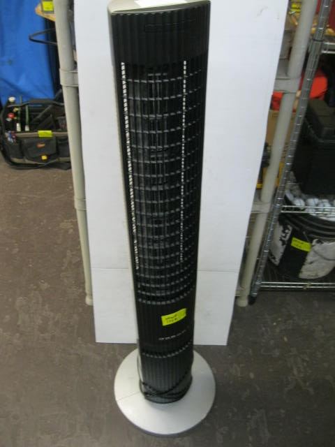 TALL ELECTRIC FAN W/TIMER