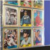 Image 8 : 1982 - 91 Baseballl Cards in Binder - +/- 750 Cards Topps / Fleer & Don Russ