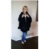 Image 2 : CASHMERE AND FUR CAPE