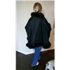 Image 3 : CASHMERE AND FUR CAPE