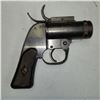 Image 3 : Flare Gun WW2 1943 US Property c/w M8 Flare Cartridge Casing - RARE